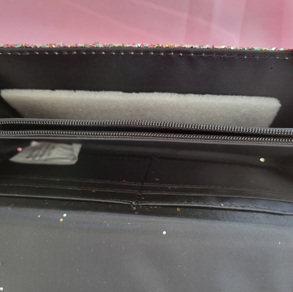 FINAL PRICE: Massini clutch wristlet wallet NWT glitter  BEAUTIFUL! - Picture 14 of 16